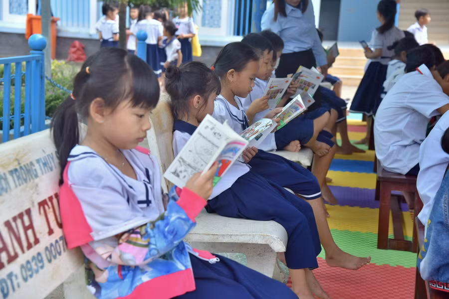 Các trường đầu tư nhiều sách, truyện cho các em có sự lựa chọn phong phú
