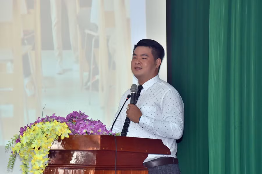 Ông Phạm Văn Giào, Viện trưởng Viện Ứng dụng Khoa học Tâm lý – Giáo dục chia sẻ tại hội nghị