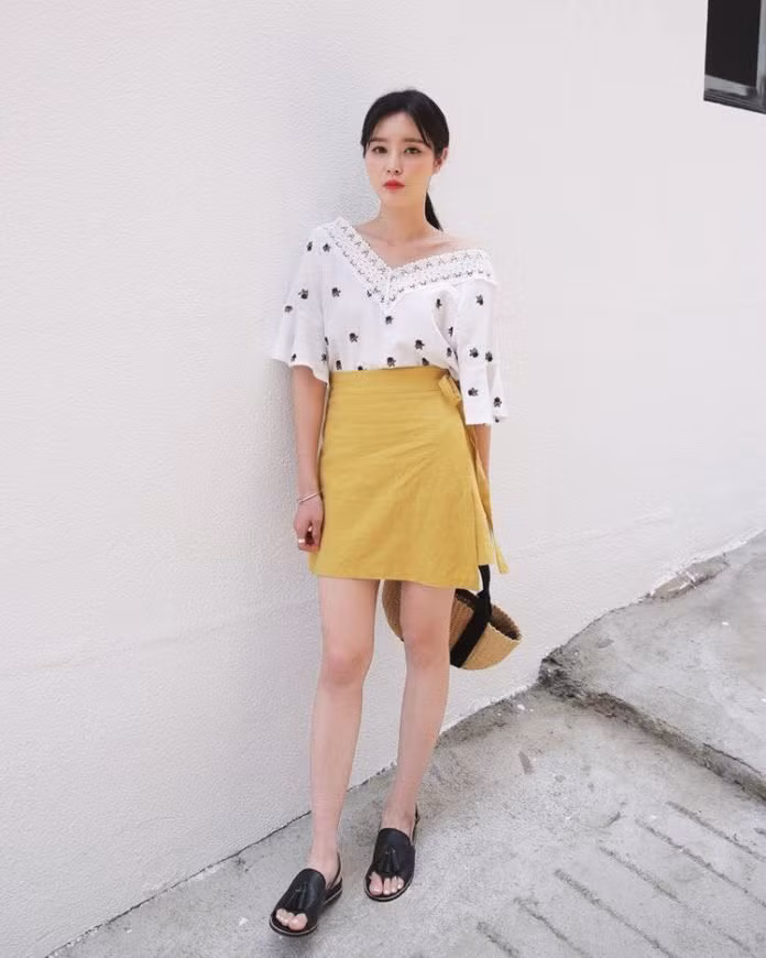 5 kiểu áo siêu điệu đà che khuyết điểm tối đa cho nàng bắp tay to ảnh 3 Empty