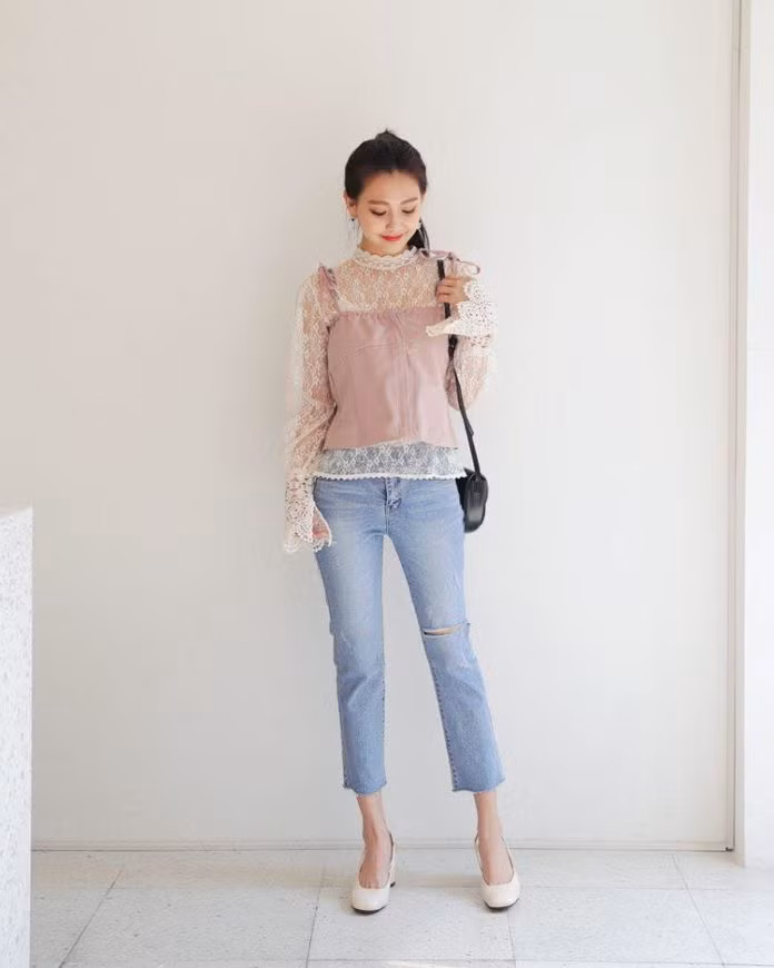 5 kiểu áo siêu điệu đà che khuyết điểm tối đa cho nàng bắp tay to ảnh 7 Empty