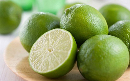 Chỉ với nguyên liệu 2.000 đồng mỗi ngày này, chị em tha hồ làm đẹp trắng da đón Tết