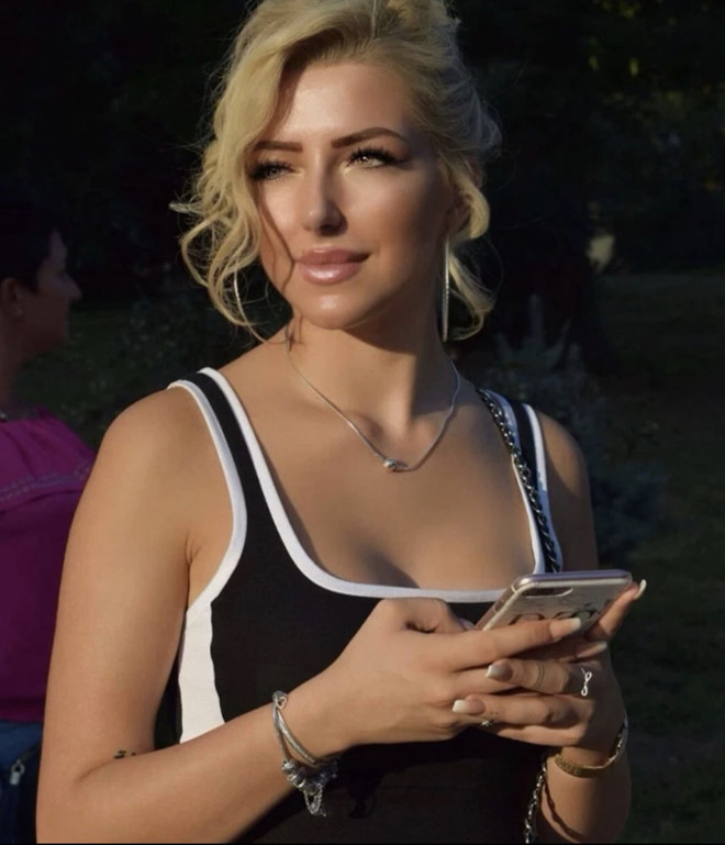 Hot girl tiêm filler để có gương mặt con nhà giàu như Kylie Jenner ảnh 2 Hot girl tiem filler de co guong mat con nha giau nhu Kylie Jenner hinh anh 2