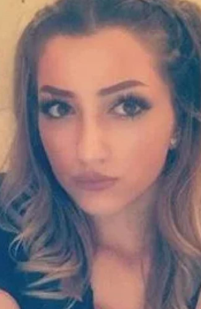 Hot girl tiêm filler để có gương mặt con nhà giàu như Kylie Jenner ảnh 1 Hot girl tiem filler de co guong mat con nha giau nhu Kylie Jenner hinh anh 1