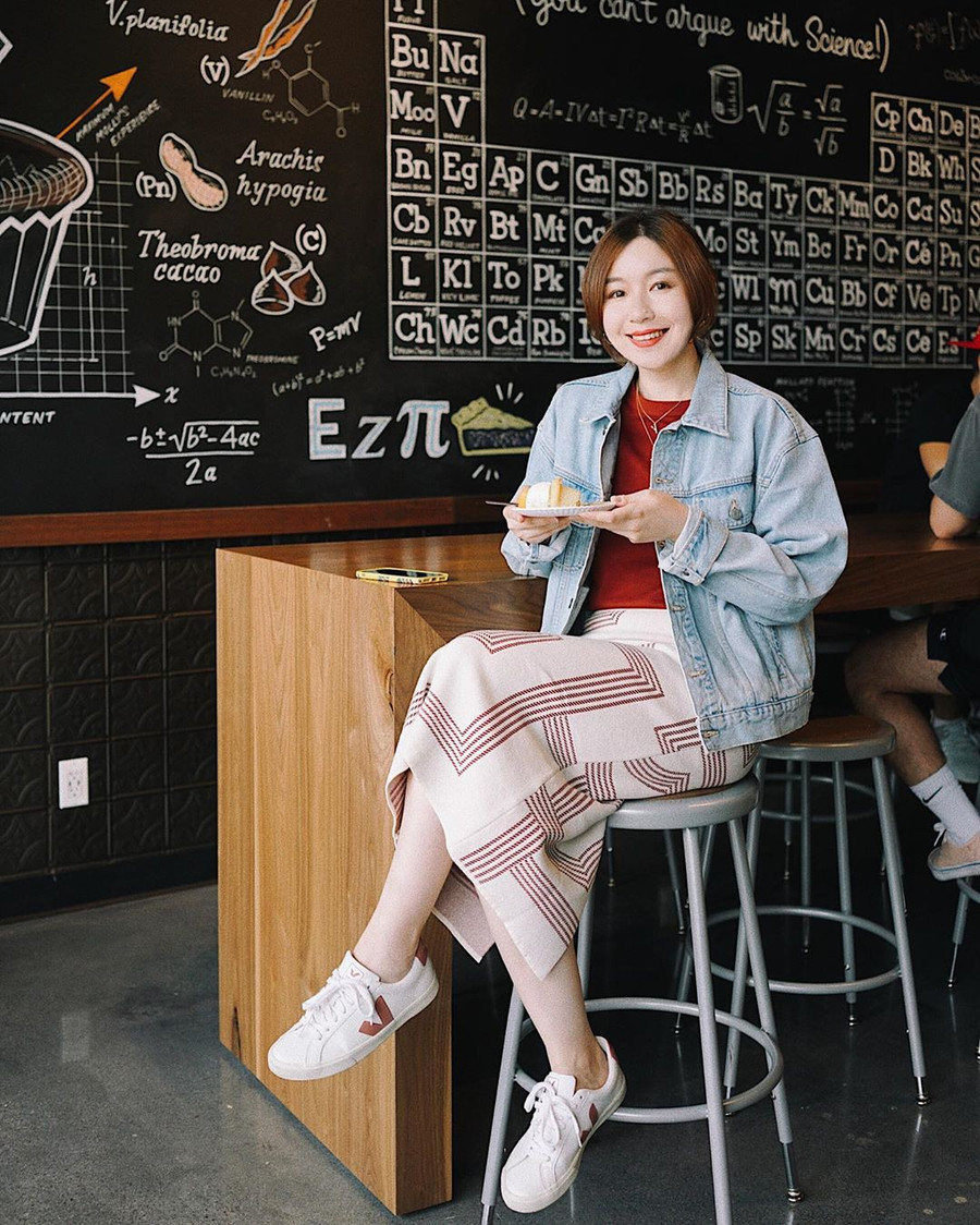 Áo khoác denim diện theo cách “điệu đời” ảnh 9 Áo khoác denim diện theo cách “điệu đời” ảnh 9