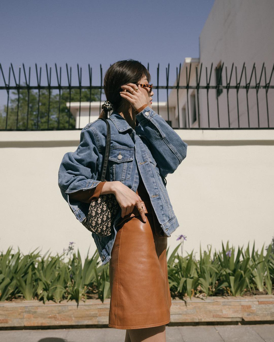 Áo khoác denim diện theo cách “điệu đời” ảnh 5 Áo khoác denim diện theo cách “điệu đời” ảnh 5