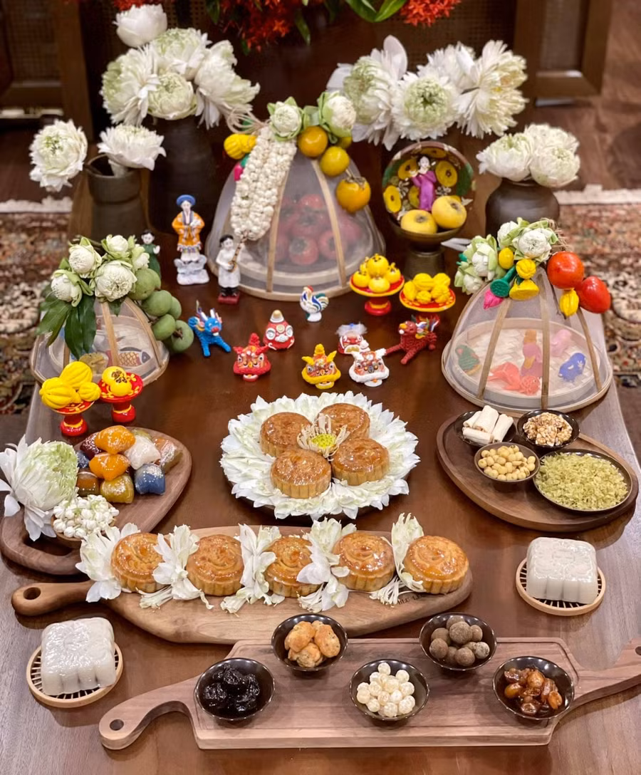 Mâm bánh, mứt kẹo.