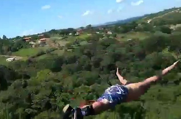 Nhảy bungee từ độ cao 40m, chết tức tưởi vì dây quá dài hình ảnh 1 nhay bungee tu do cao 40m, chet tuc tuoi vi day qua dai hinh anh 1