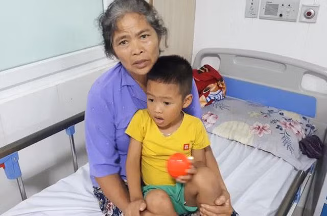 Cậu học trò lớp 5 dũng cảm cứu em nhỏ đuối nước - 2