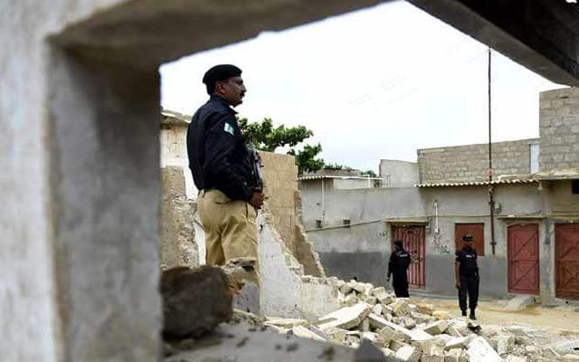 Thấy người yêu cũ mặn nồng tình mới, cô gái trả thù tàn độc