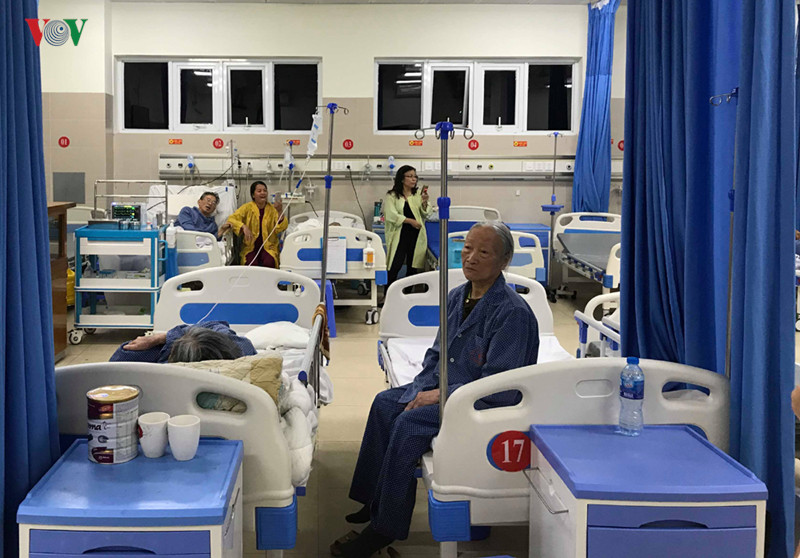 không bhyt, người bệnh gồng mình "cõng" thêm những chi phí lớn hình 1 khong bhyt, nguoi benh gong minh "cong" them nhung chi phi lon hinh 1