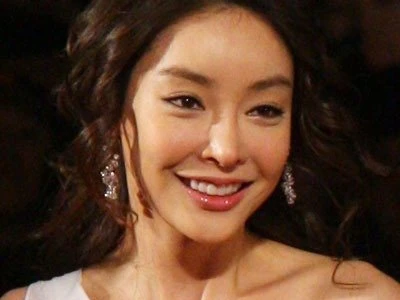 Nữ diễn viên Jang Ja Yeon qua đời vào tháng 3/2009 vì trầm cảm do bị cưỡng ép tình dục.