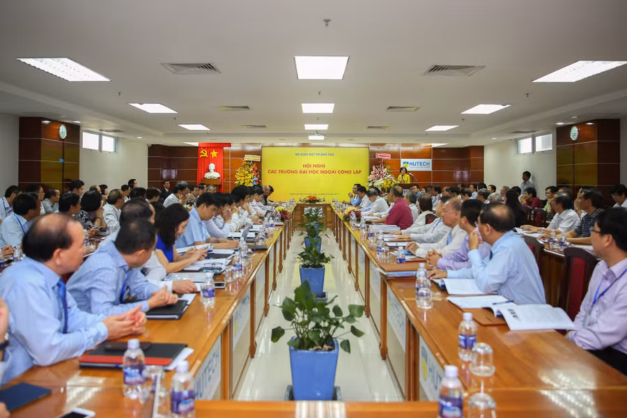 Toàn cảnh hội nghị