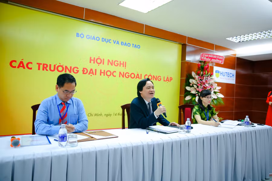 Bộ trưởng Phùng Xuân Nhạ phát biểu tại Hội nghị