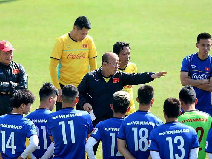 Ông Park muốn bóng đá Việt Nam phải có lộ trình hoàn chỉnh chứ không cứ giao việc và đòi thành tích Ông Park muốn bóng đá Việt Nam phải có lộ trình hoàn chỉnh chứ không cứ giao việc và đòi thành tích