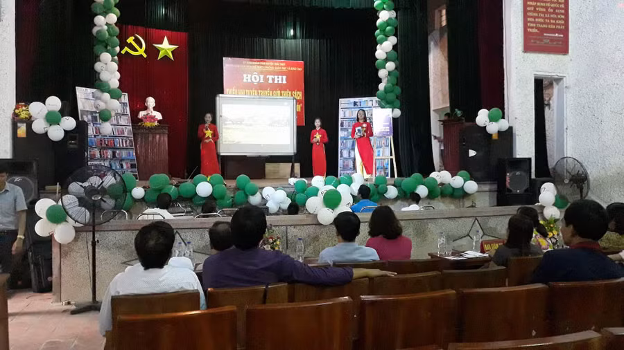 Trường THCS Nguyễn Đức Cảnh giới thiệu cuốn Có một con đường mòn trên Biển Đông Trường THCS Nguyễn Đức Cảnh giới thiệu cuốn Có một con đường mòn trên Biển Đông