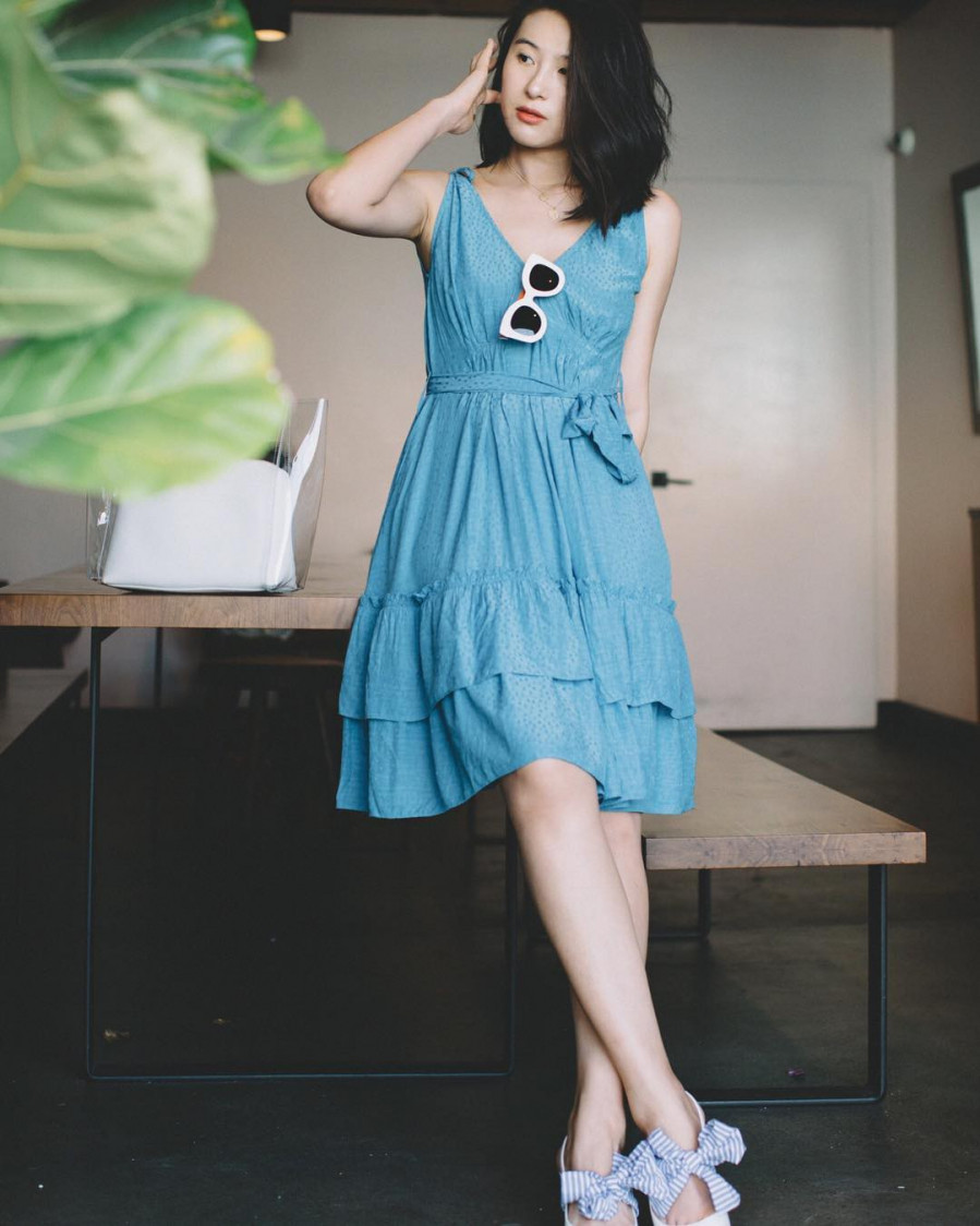 Chiếc váy nữ tính được săn lùng nhiều nhất mùa hè này ảnh 8 Empty