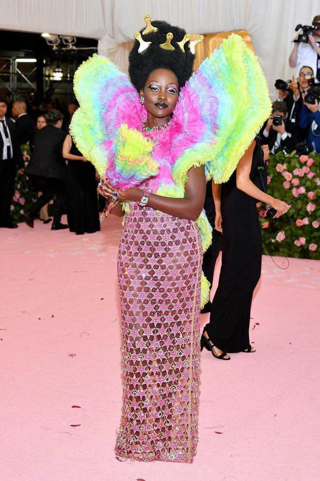 Top 10 bộ cánh thảm họa tuần qua: Hương Giang, Lý Nhã Kỳ được gọi tên ảnh 9 top 10 bo canh tham hoa tuan qua: huong giang cung ly nha ky "lot ho" phong cach - 9