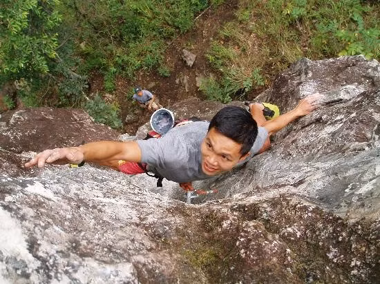 Cảnh báo với du lịch mạo hiểm