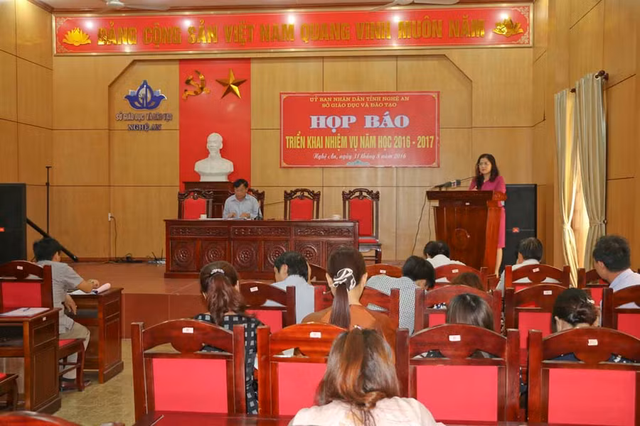 Nghệ An: Giáo dục phải đặt nhiệm vụ chuyên môn lên hàng đầu