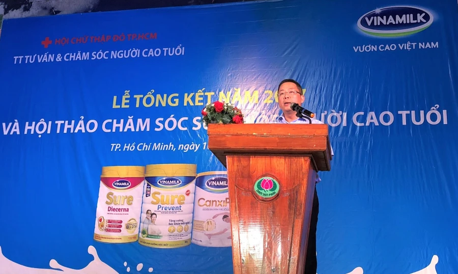 Anh Nguyễn Ngọc Thành - Giám đốc kinh doanh HCM của Vinamilk phát biểu tại hội thảo