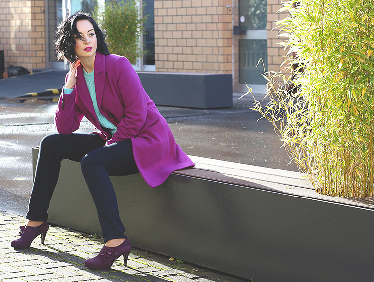 Gợi ý mặc đẹp cho cô nàng yêu màu “tím thủy chung“ ảnh 4 Gợi ý mặc đẹp cho cô nàng yêu màu