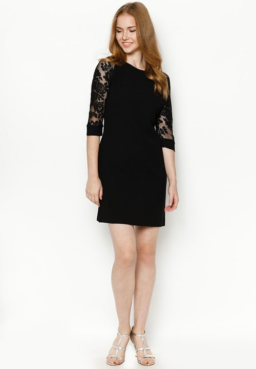 Những kiểu đầm thời trang cực kỳ nữ tính - ảnh 2