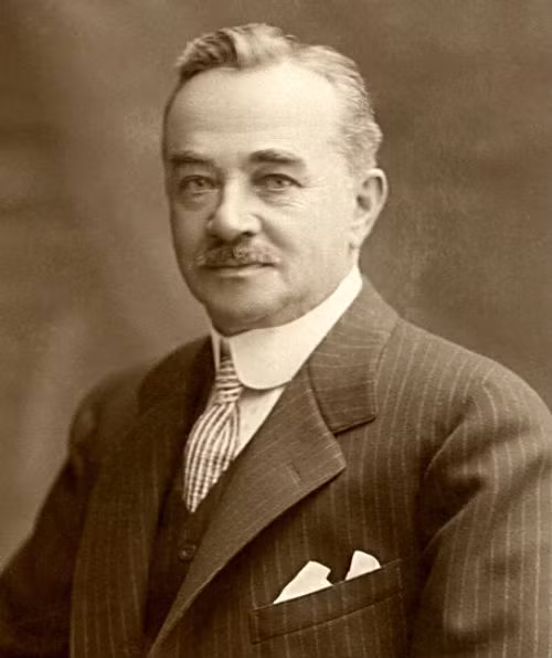  Ông trùm sôcôla Milton Hershey 