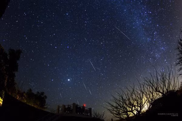 Hình ảnh mưa sao băng Geminids 2015 đẹp nhất năm ảnh 1