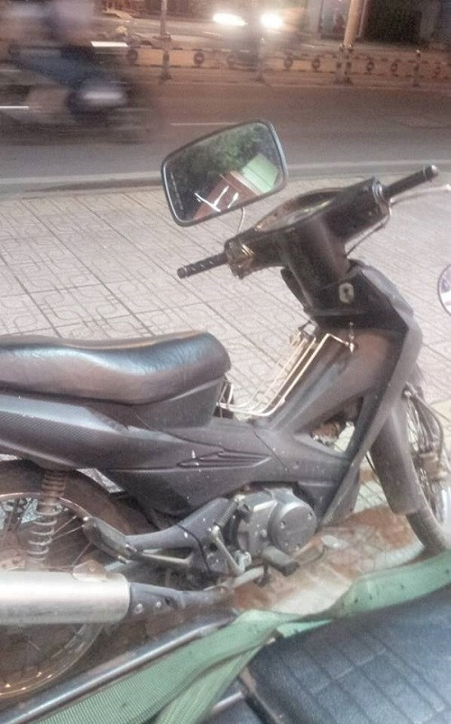 Xe nhỏ nhưng lại có gương to. 10-anh-hai-hot-nhat-facebook-trong-ngay-5