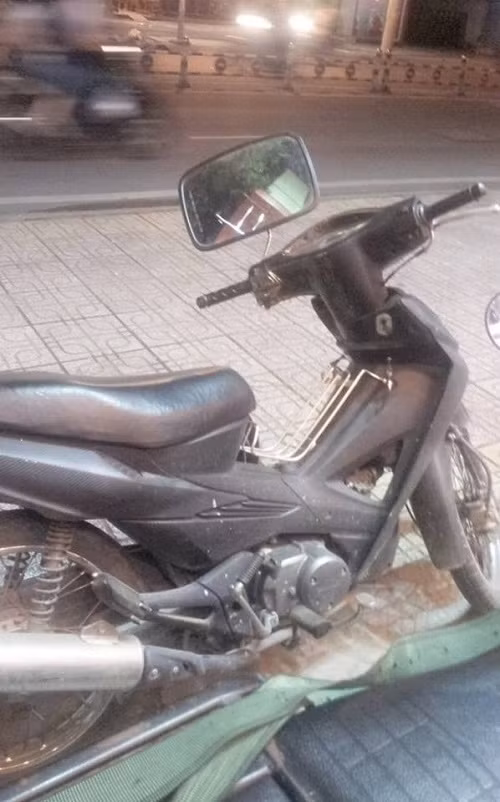 Xe nhỏ nhưng lại có gương to. 10-anh-hai-hot-nhat-facebook-trong-ngay-5