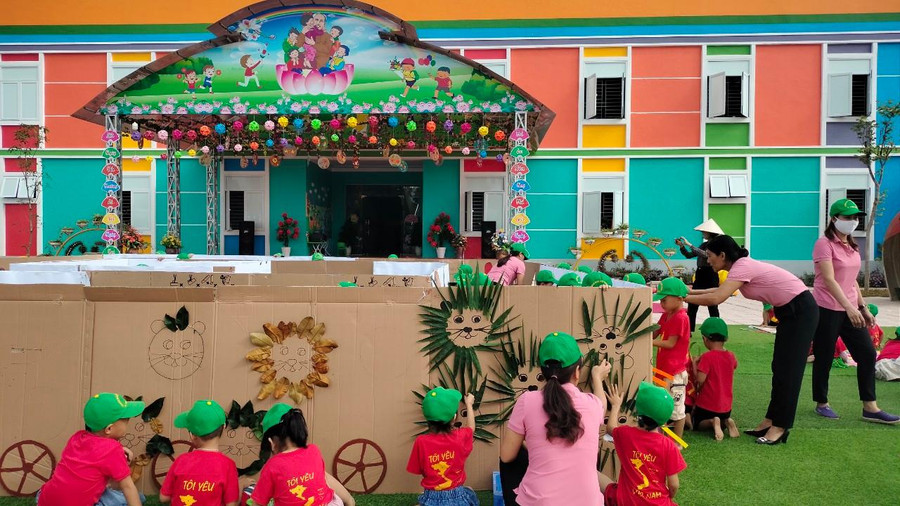 Một buổi trải nghiệm của cô trò nhà trường (Ảnh do nhà trường cung cấp).