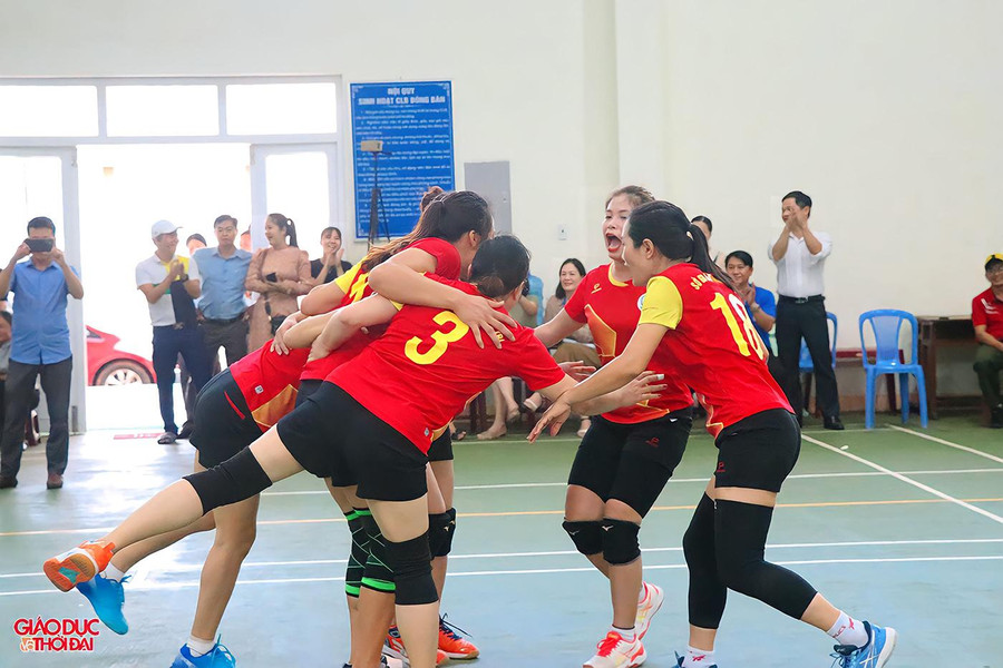 Niềm vui các vận động viên Quảng Trị sau khi ghi điểm. Niềm vui các vận động viên Quảng Trị sau khi ghi điểm.