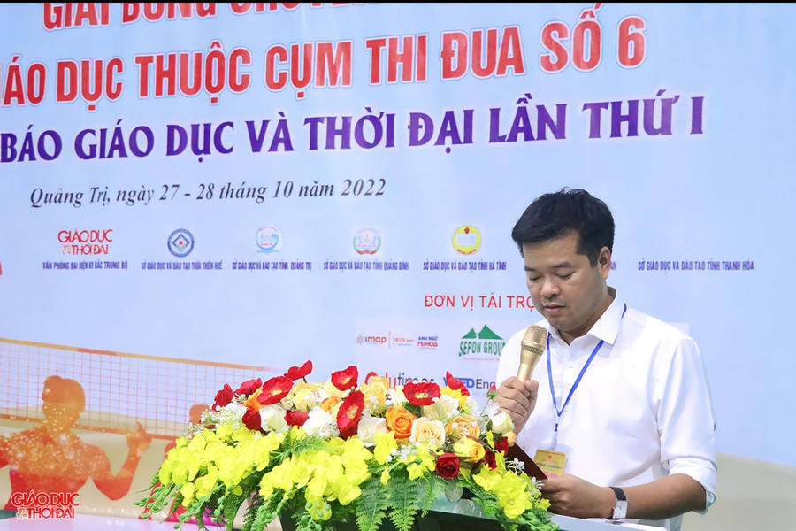 Nhà báo Nguyễn Văn Dũng - Trưởng Văn phòng đại diện Báo GD&TĐ khu vực Miền trung – Tây Nguyên phát biểu tại Lễ bế mạc.