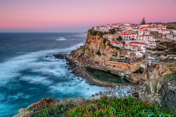 Cùng khám phá 20 ngôi làng có thật trên thế giới mang đầy sắc màu cổ tích - Ảnh 10.