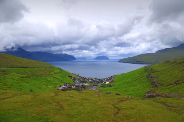 Cùng khám phá 20 ngôi làng có thật trên thế giới mang đầy sắc màu cổ tích - Ảnh 11.