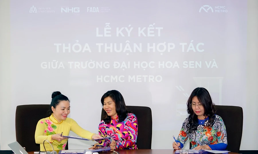 Đại diện 3 bên thực hiện ký kết hợp tác cùng nhau 