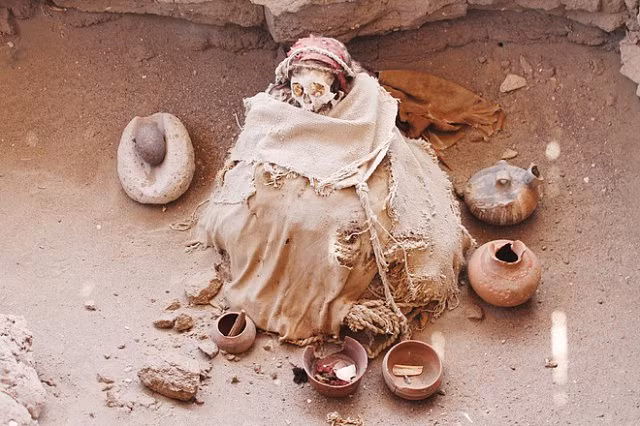 Chauchilla – nghĩa trang của những bộ hài cốt ngồi xổm còn nguyên bộ tóc suôn dài và gương mặt cười đầy vẻ phấn khích - Hình 3