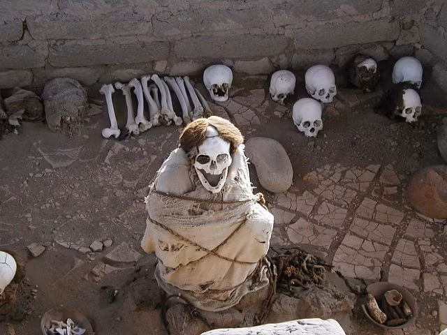 Chauchilla – nghĩa trang của những bộ hài cốt ngồi xổm còn nguyên bộ tóc suôn dài và gương mặt cười đầy vẻ phấn khích - Hình 4