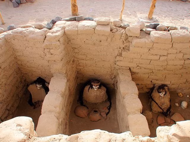 Chauchilla – nghĩa trang của những bộ hài cốt ngồi xổm còn nguyên bộ tóc suôn dài và gương mặt cười đầy vẻ phấn khích - Hình 1