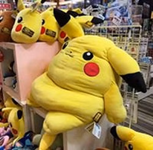 Pikachu phiên bản béo phì.
