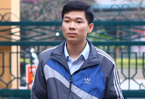 So Y te Hoa Binh: Hoang Cong Luong lam dung quy trinh hinh anh 1