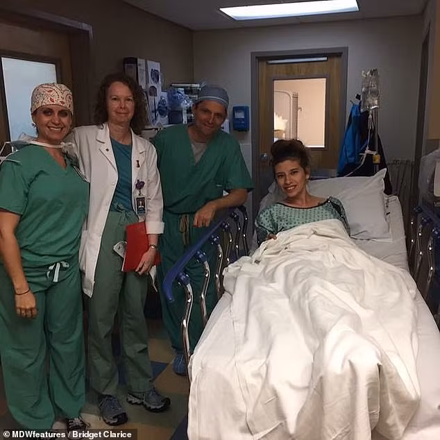 Cứ nghĩ chồng cùng bác sĩ cố giết mình, hóa ra bà mẹ này mắc bệnh nguy hiểm và có thể chết trong 2 giờ - Ảnh 3.