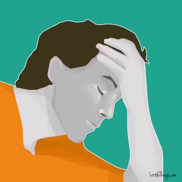 đặt viên đá lạnh lên cổ