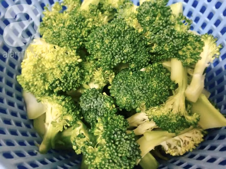 Mỗi lần muốn dụ con ăn rau nhiều hơn, tôi đều phải nấu món canh này - Ảnh 1.