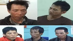 Vụ nữ sinh bán gà bị sát hại: Bí ẩn về người đàn ông nhặt tiền lẻ trong đám ma