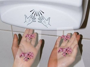 Bạn sẽ dừng việc dùng máy sấy tay trong toilet ngay sau biết điều này