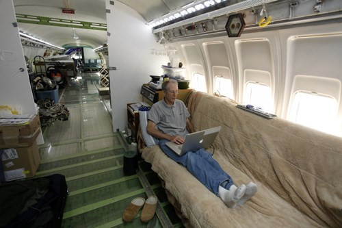 Kỹ sư về hưu mua Boeing 727 làm… nhà ở ảnh 6 Kỹ sư về hưu mua Boeing 727 làm… nhà ở - ảnh 5