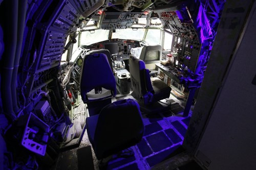 Kỹ sư về hưu mua Boeing 727 làm… nhà ở ảnh 10 Kỹ sư về hưu mua Boeing 727 làm… nhà ở - ảnh 9