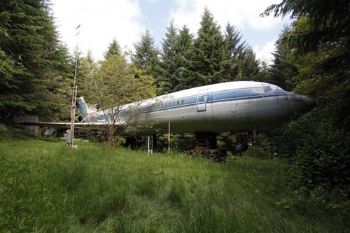 Kỹ sư về hưu mua Boeing 727 làm… nhà ở ảnh 2 Kỹ sư về hưu mua Boeing 727 làm… nhà ở - ảnh 1
