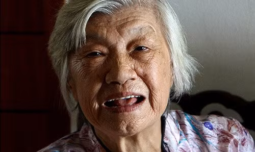 gap go nhung ba cu 